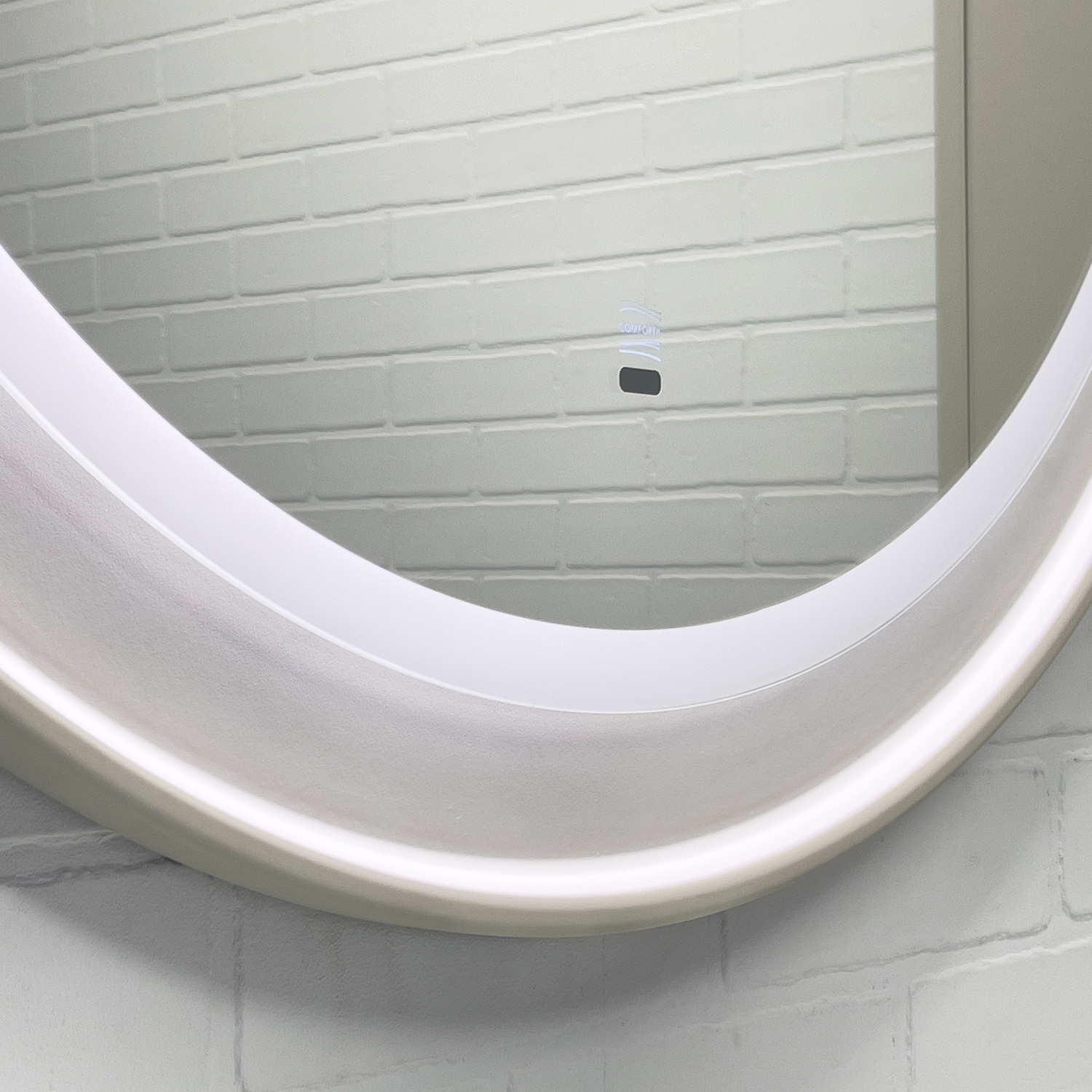 Зеркало Comforty Ереван-80 светодиодная подсветка, бесконтактный сенсор, антизапотевание, серый шёлк