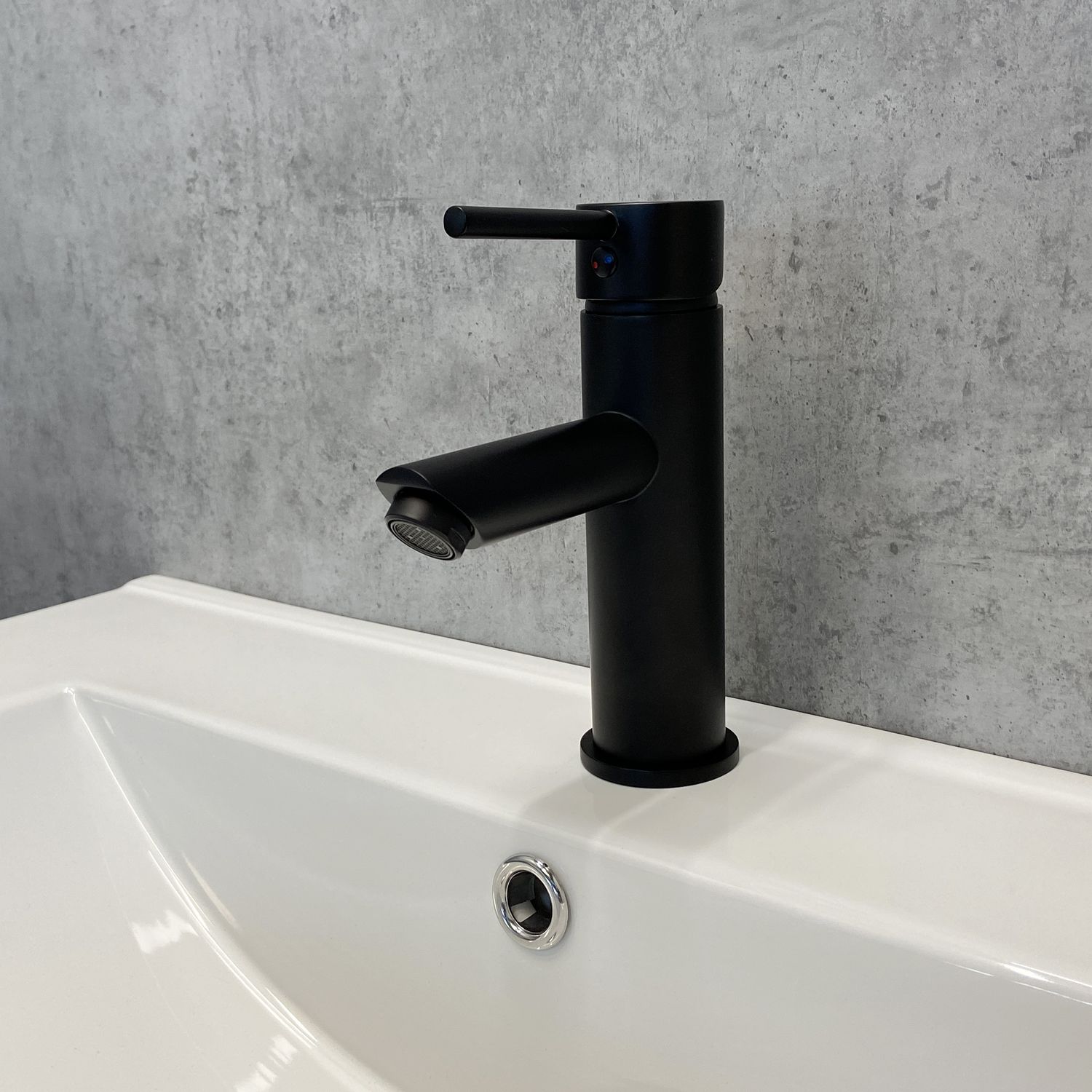 Смеситель для умывальника Comforty FC018A-CMT