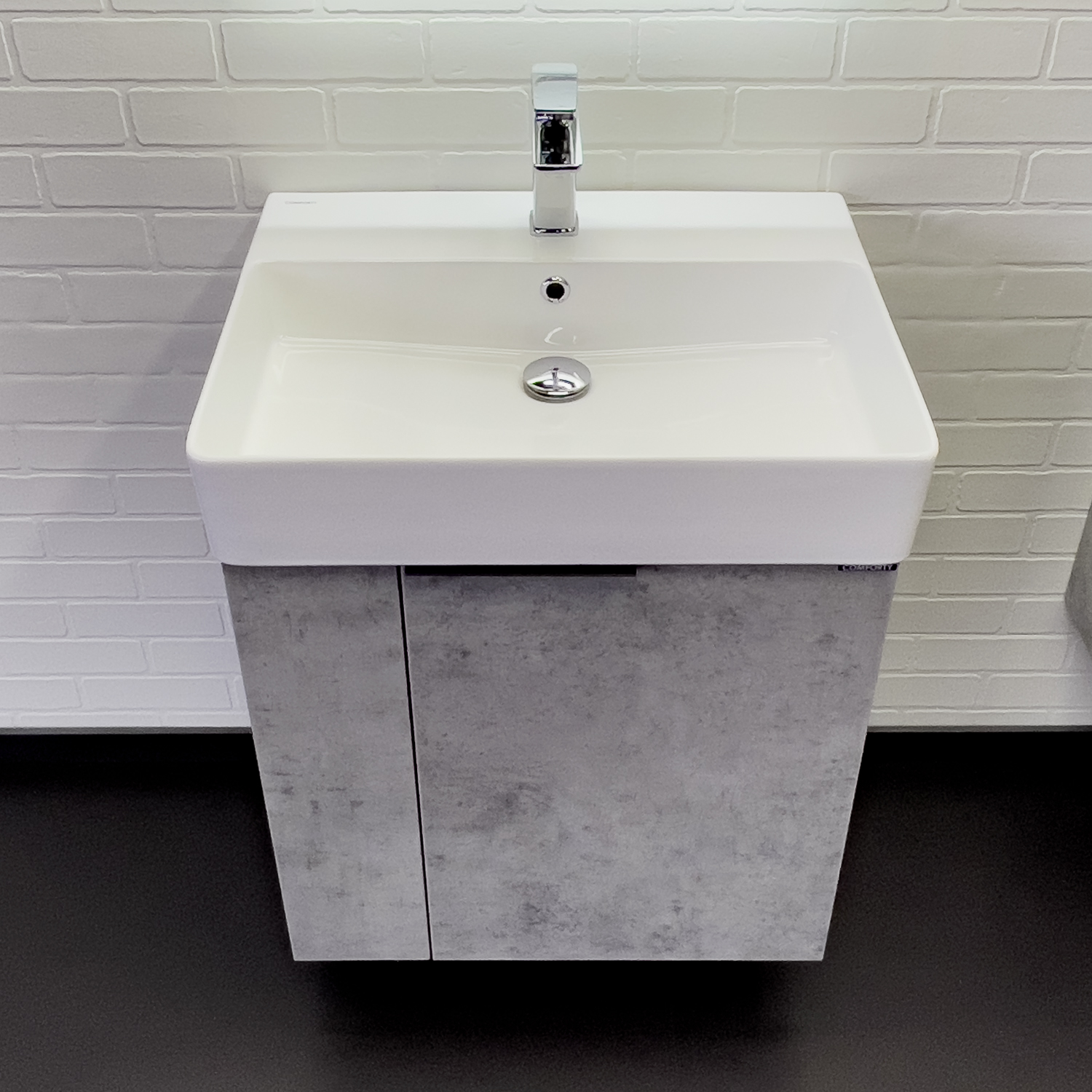 Подвесная тумба-умывальник Comforty Асти-60П бетон светлый с раковиной CF3WL032