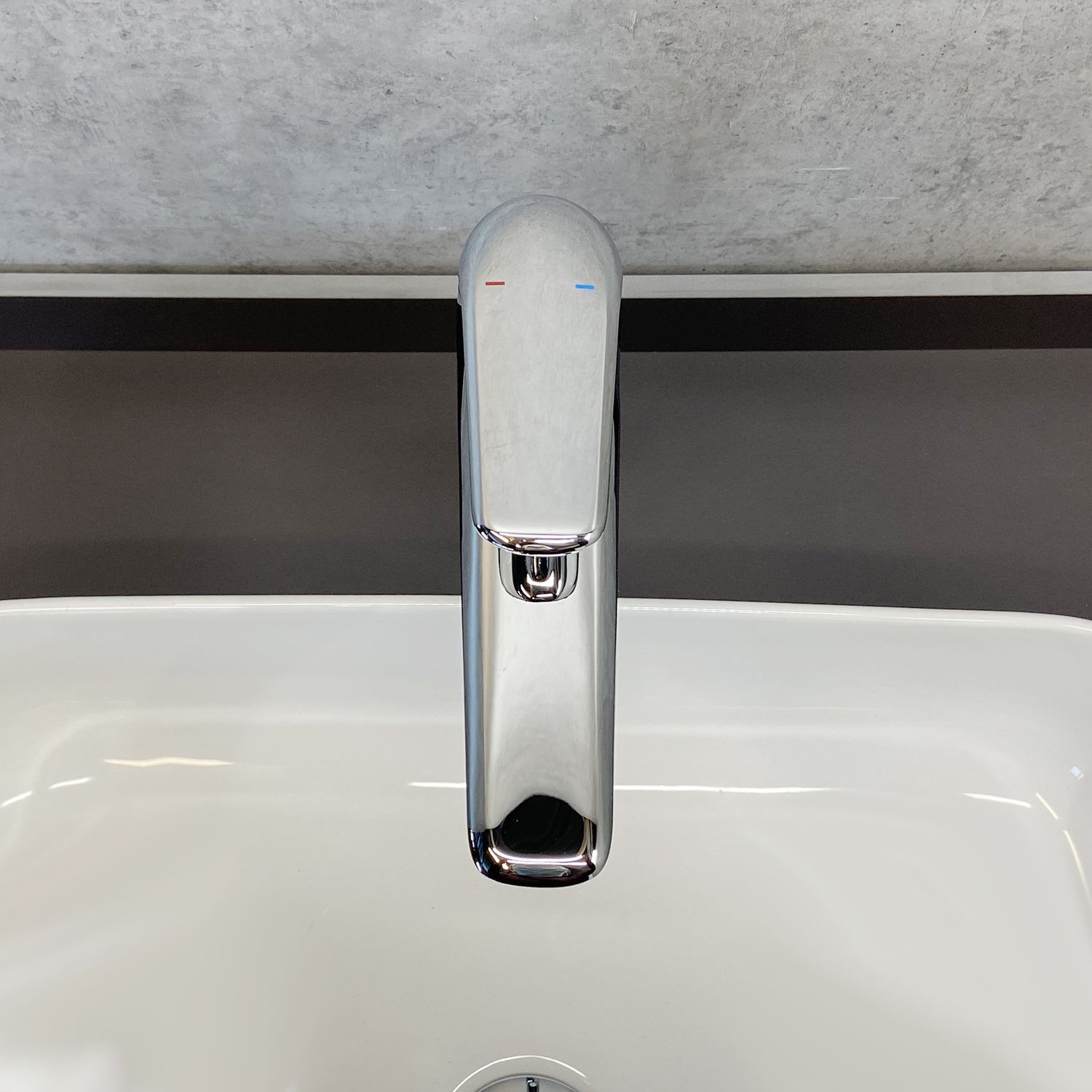 Смеситель для умывальника Comforty FC074B-CCT