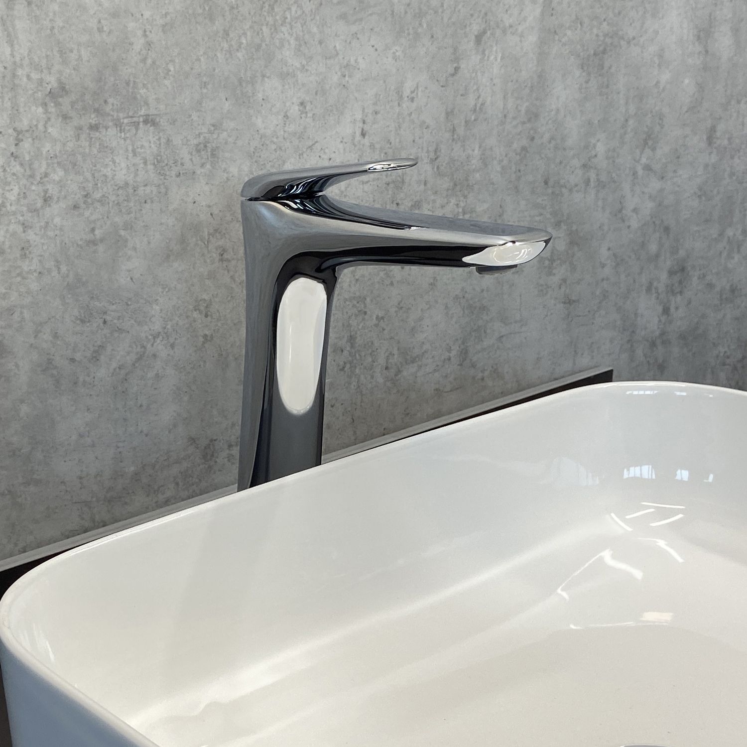 Смеситель для умывальника Comforty FC074B-CCT