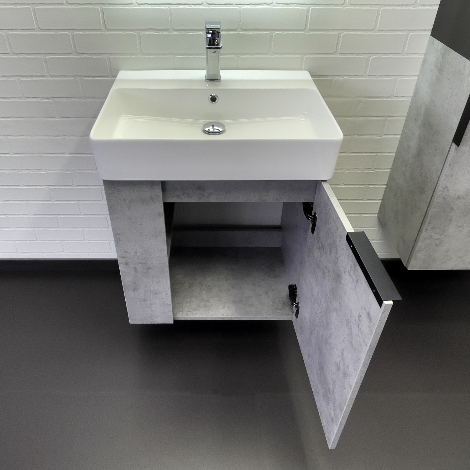 Подвесная тумба-умывальник Comforty Асти-60П бетон светлый с раковиной CF3WL032