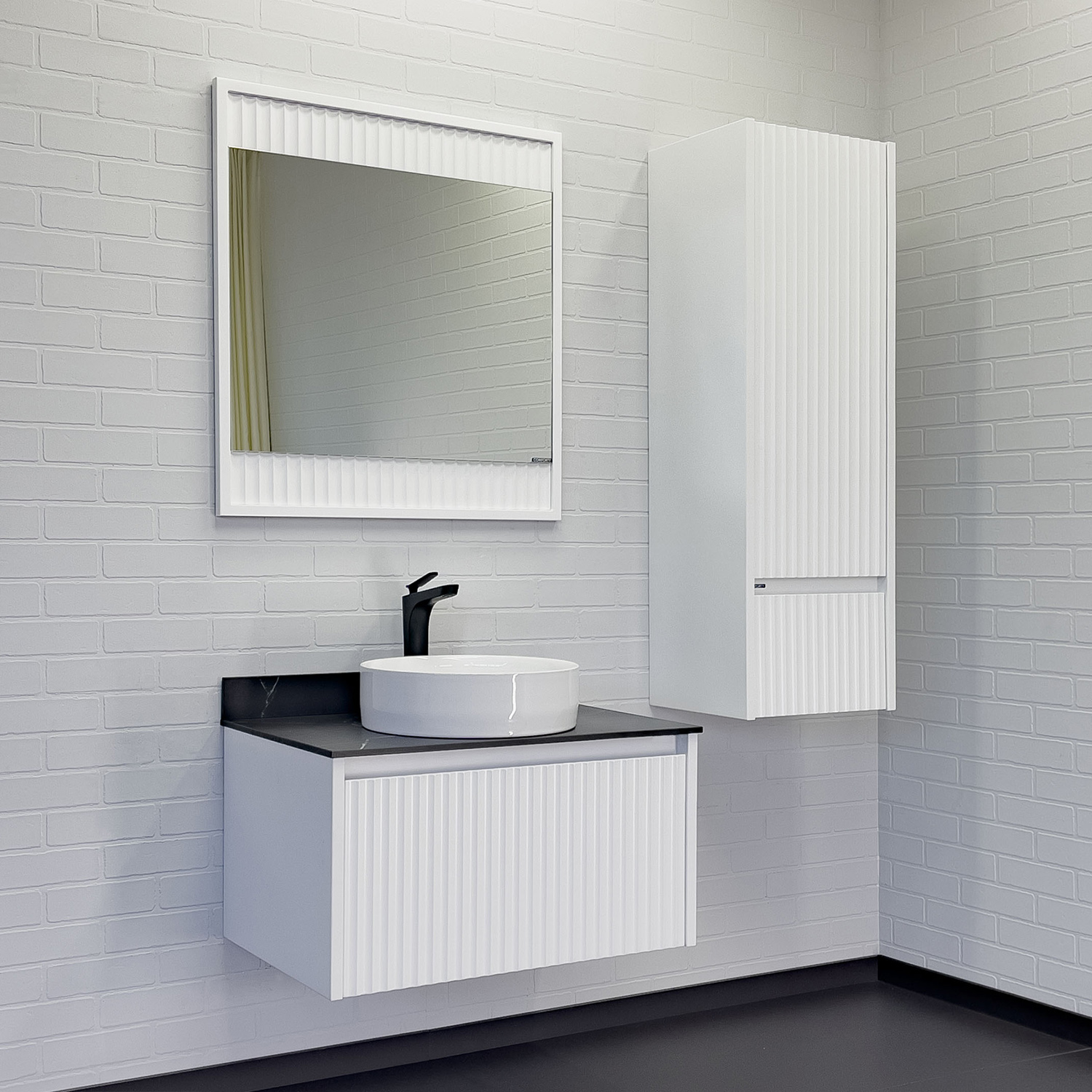 Зеркало Comforty Марсель-75 белое матовое с подсветкой