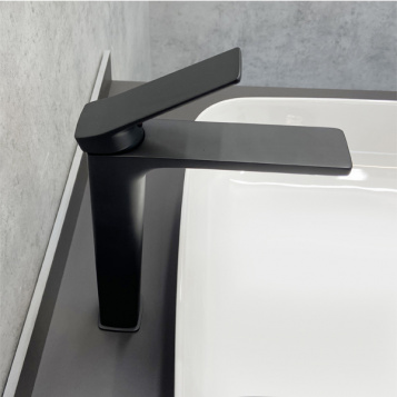 Смеситель для умывальника Comforty FC071B-CMT