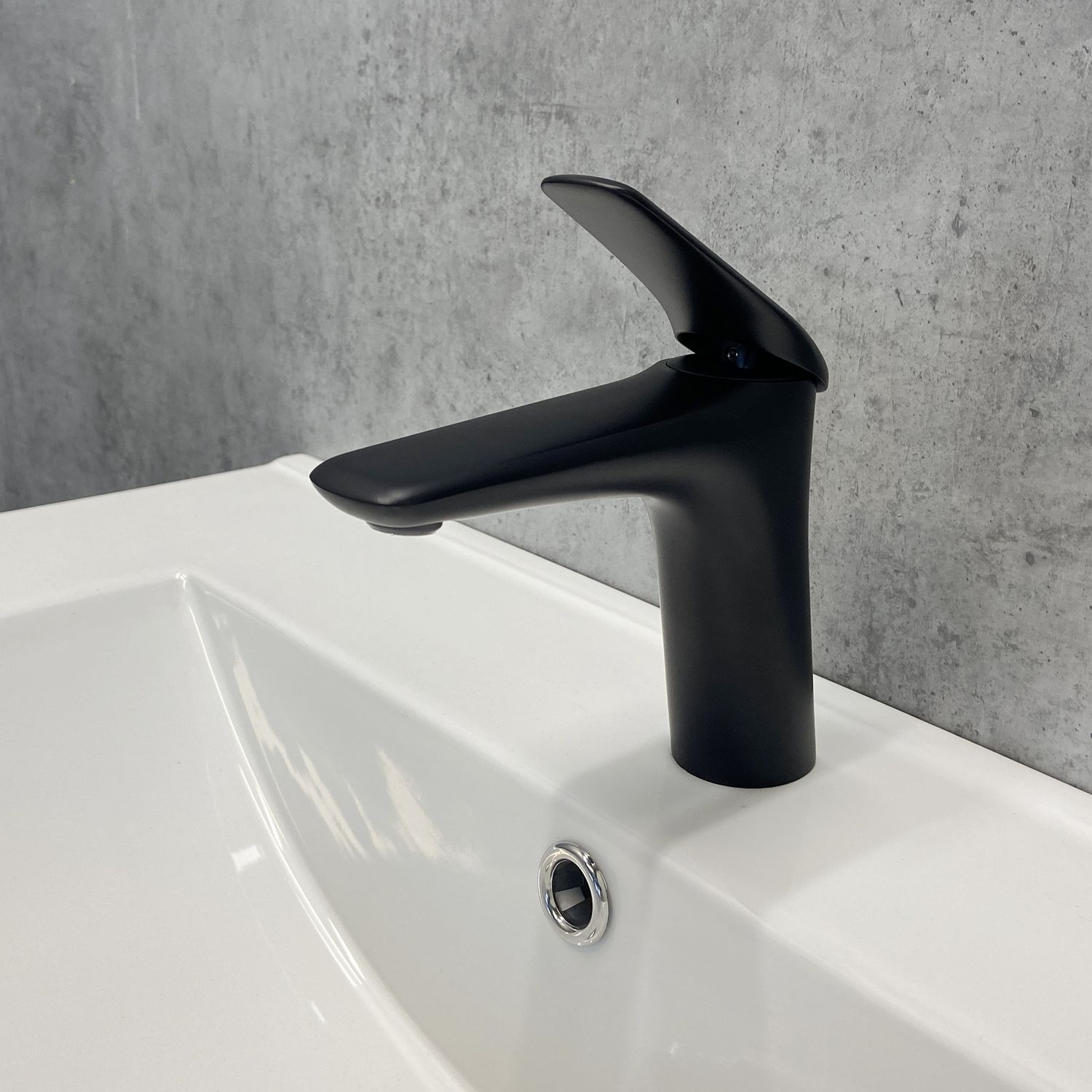 Смеситель для умывальника Comforty FC074A-CMT