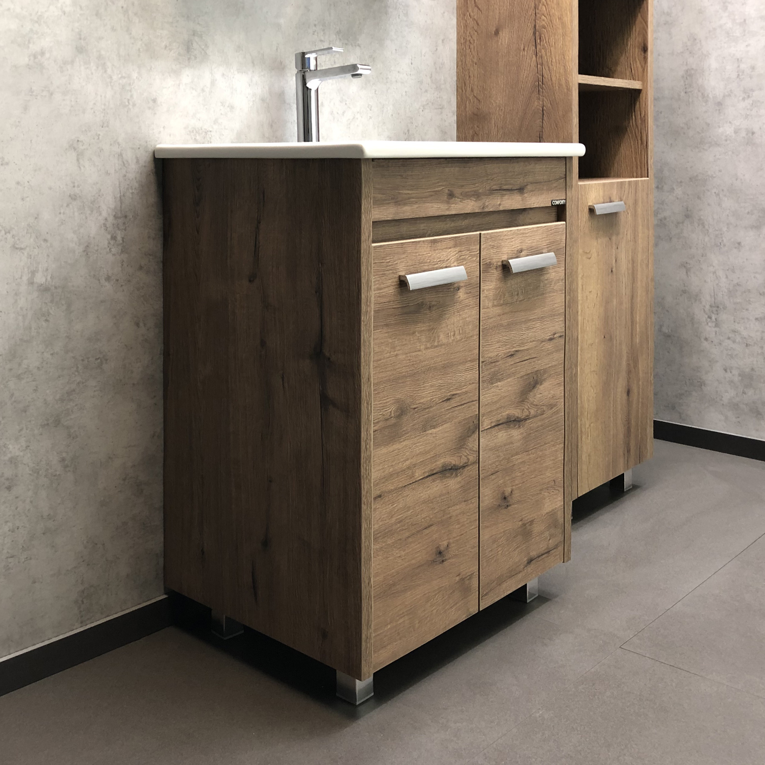 Comforty. Тумба-умывальник Марио-60 дуб темный с раковиной Квадро 60