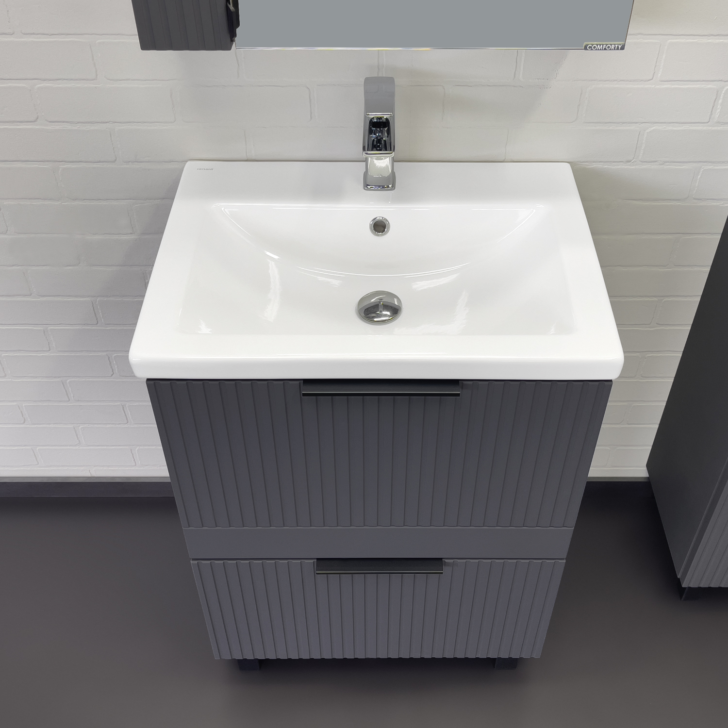 Тумба-умывальник Comforty Лима-60Н2 антрацит с раковиной Комо 60
