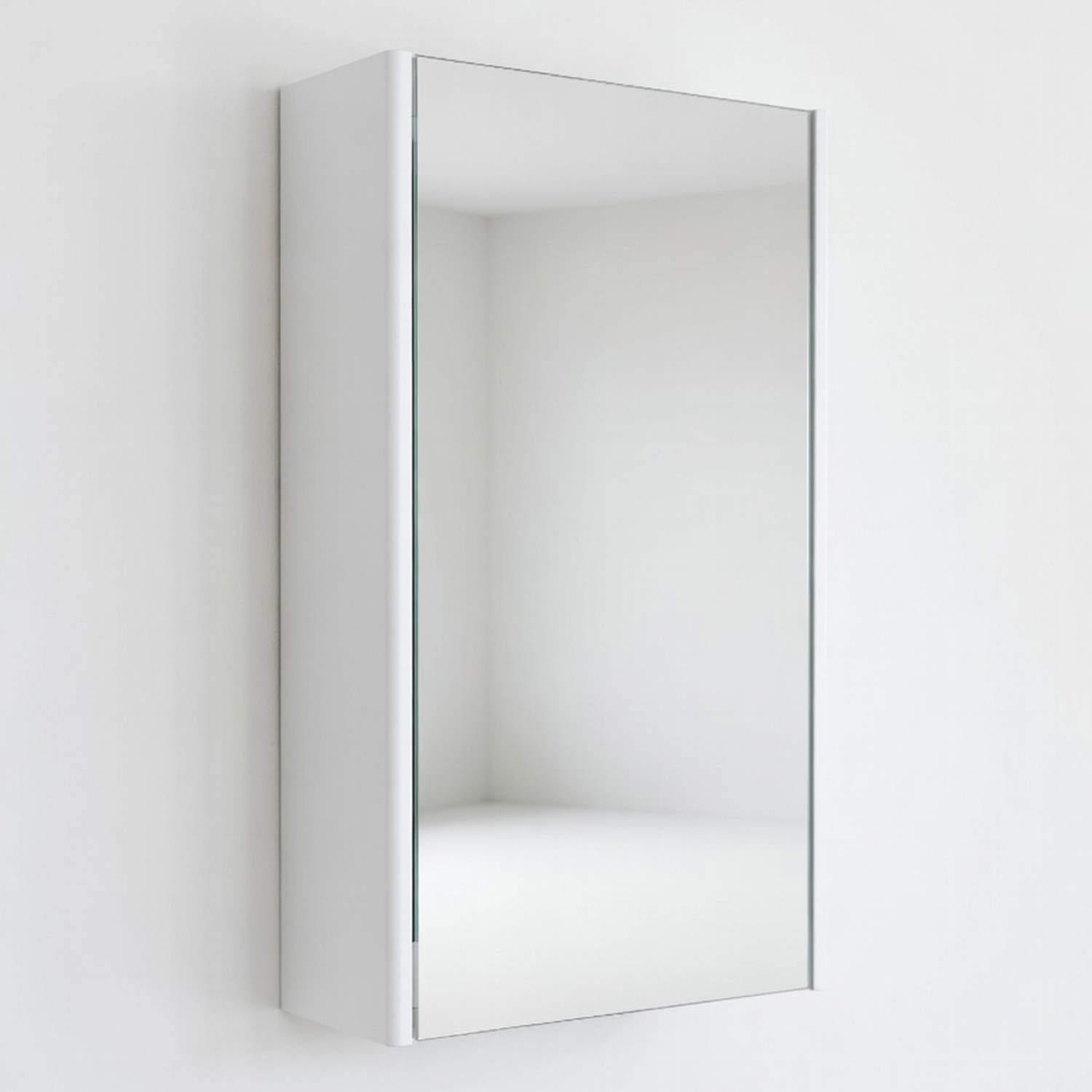 Зеркало-шкаф подвесное для ванной 32 см Comforty Универсальный-32 белый матовый