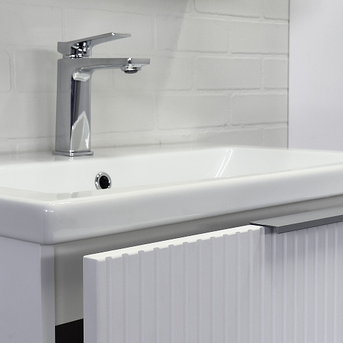 Расширение коллекции мебели для ванной комнаты Comforty Лима.