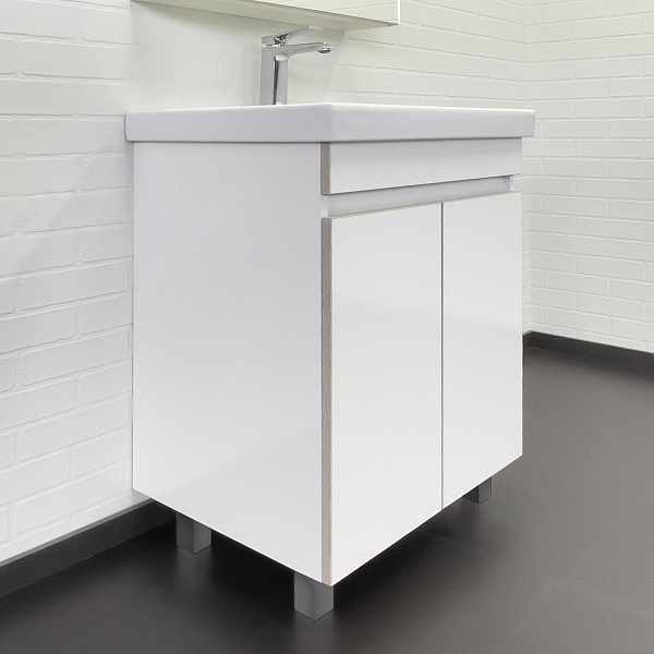 Мебель для ванных комнат 50 - 60 см 