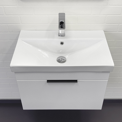 Новая коллекция мебели для ванной комнаты Comforty - Кама 60